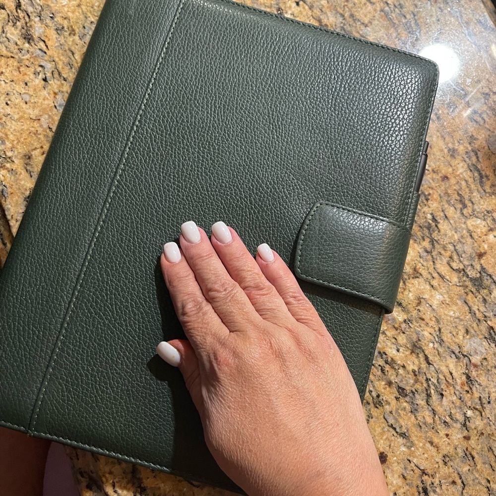 Beautiful Italian Leather- Maruse Portfolio